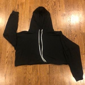 Wild Fable black cropped hoodie sweatshirt size Medium